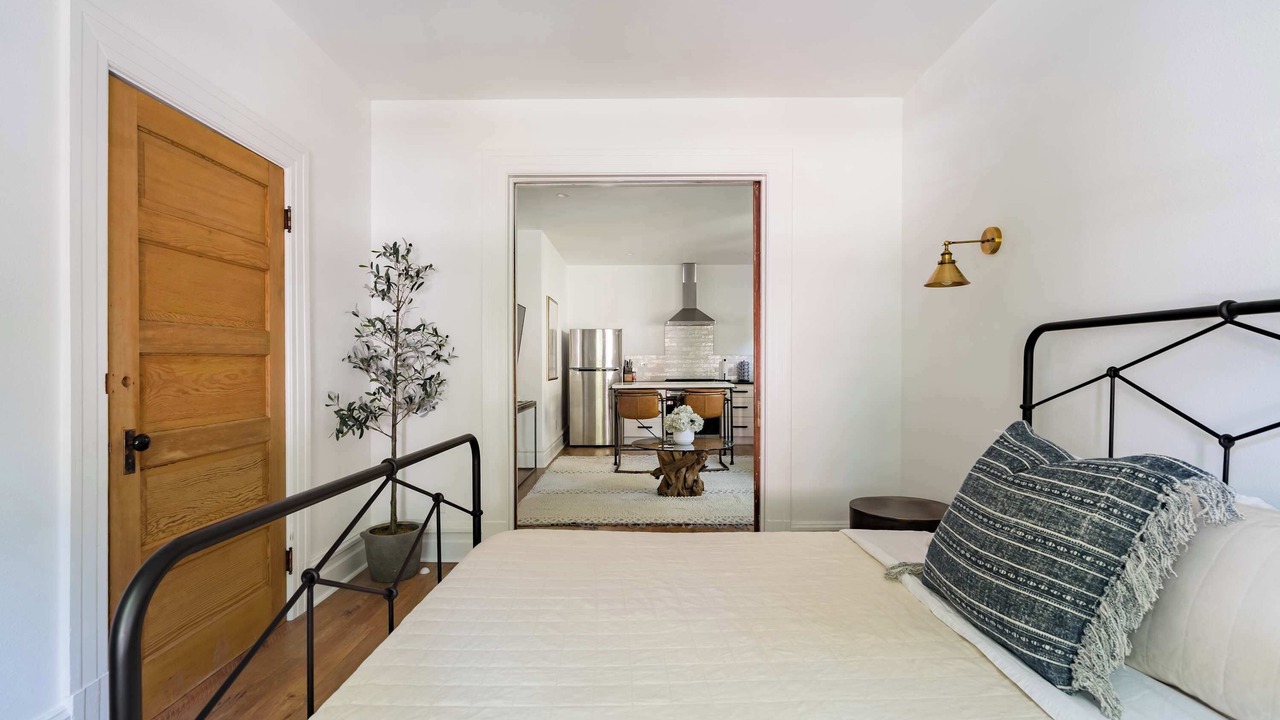 Photo of Bedroom in Uptown