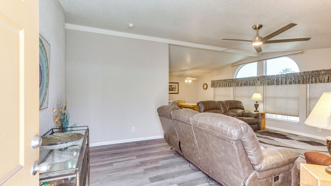 Photo of Livingroom in Fortuna Foothills