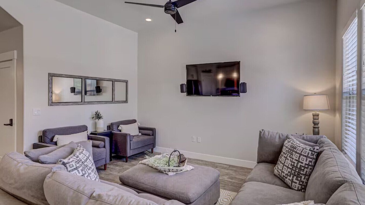 Photo of Livingroom in Washington