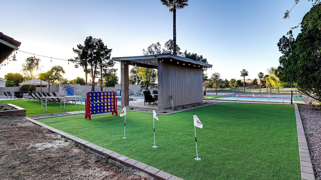 Photo of Outdoor in Paradise Valley Village