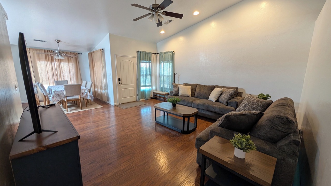 Photo of Livingroom in Page
