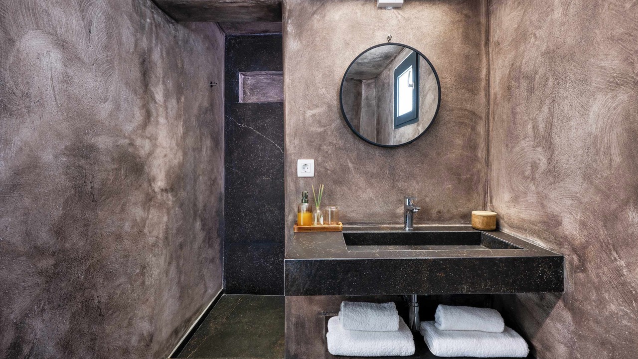 Photo of Bathroom in Akrotiri