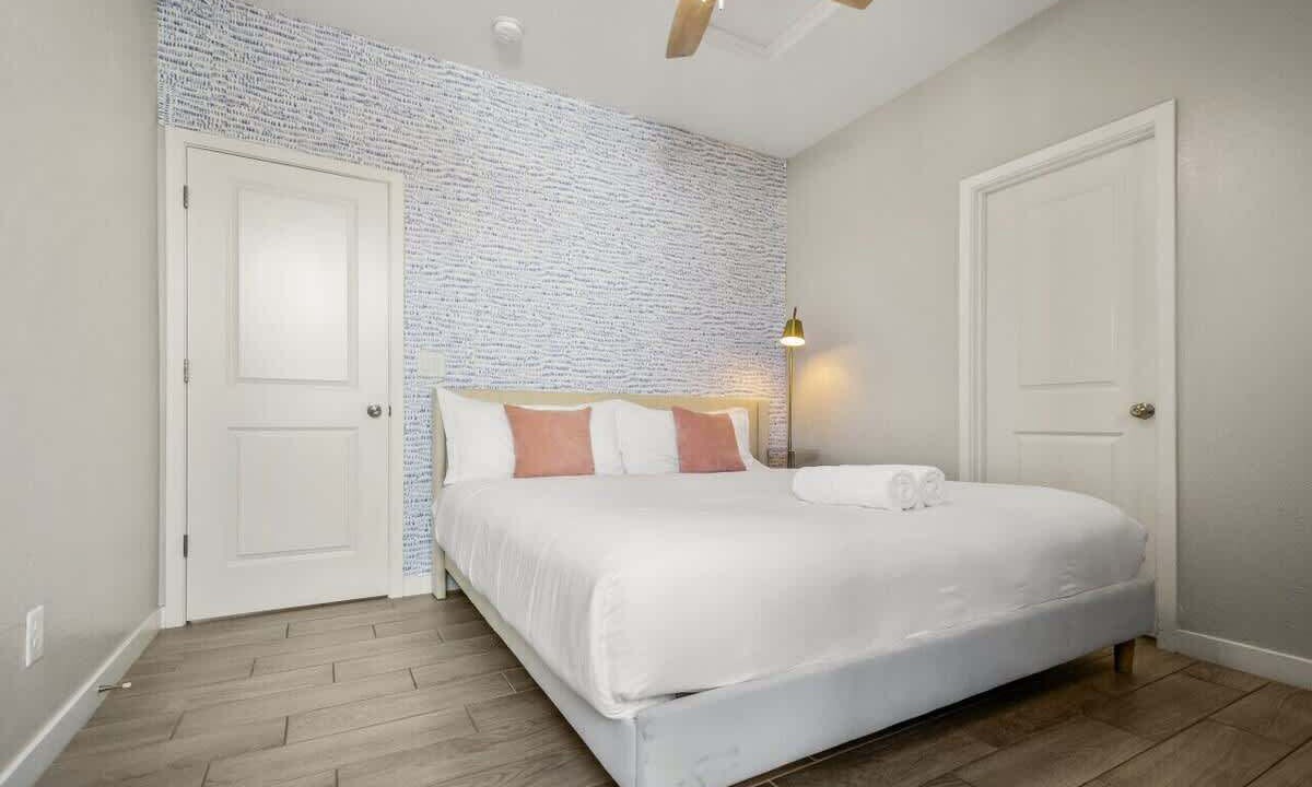 Photo of Bedroom in Glendale
