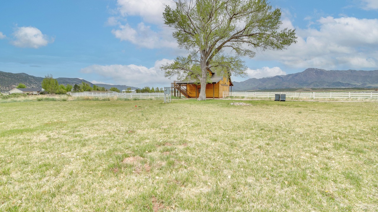 Photo of Outdoor in New Harmony