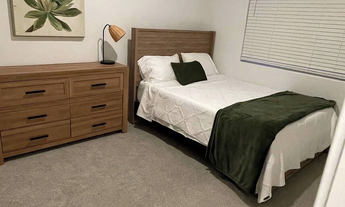Photo of Bedroom in Raisin