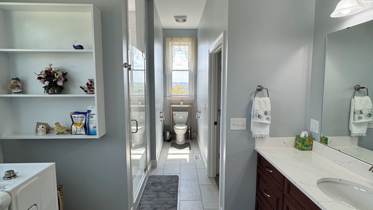 Photo of Bathroom in De Mossville