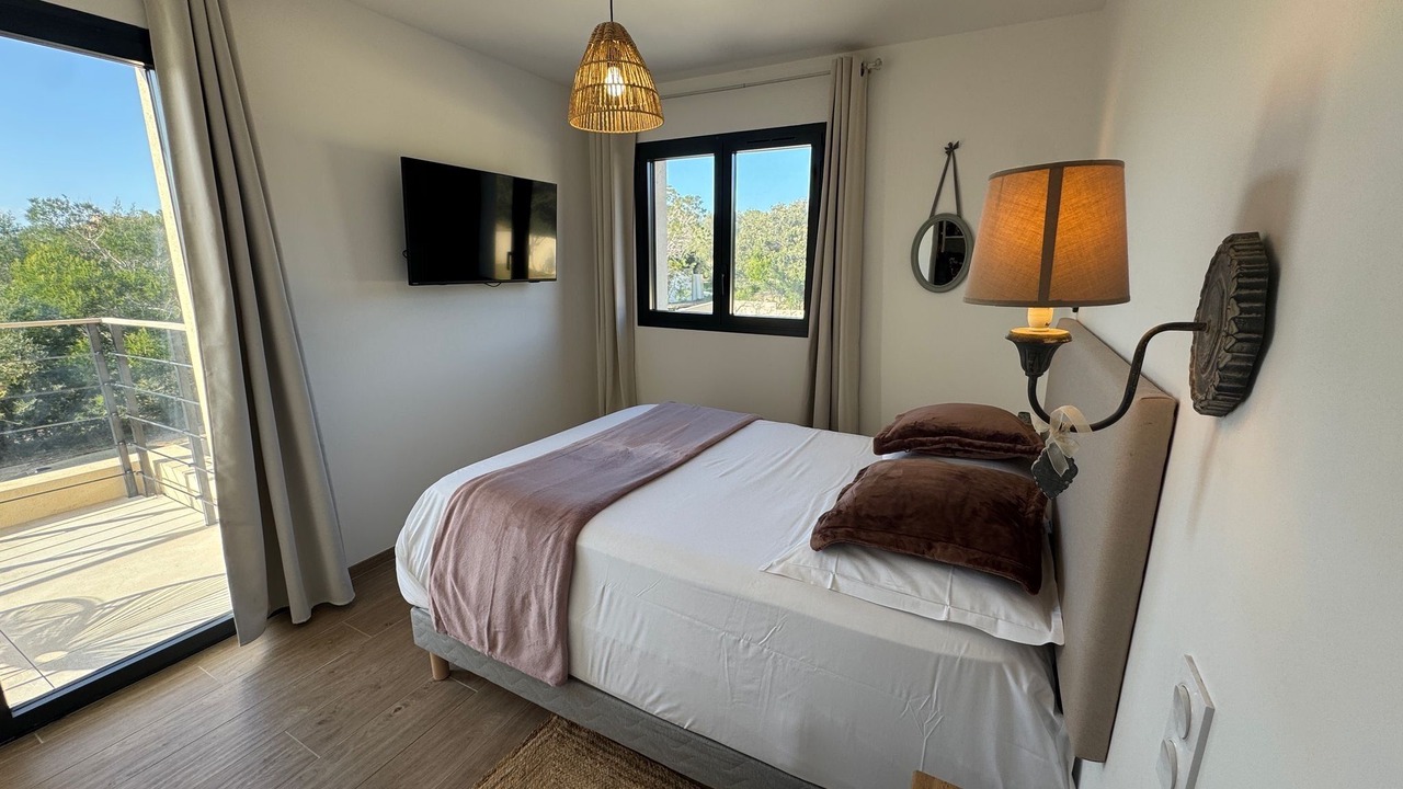 Photo of Bedroom in Lozari
