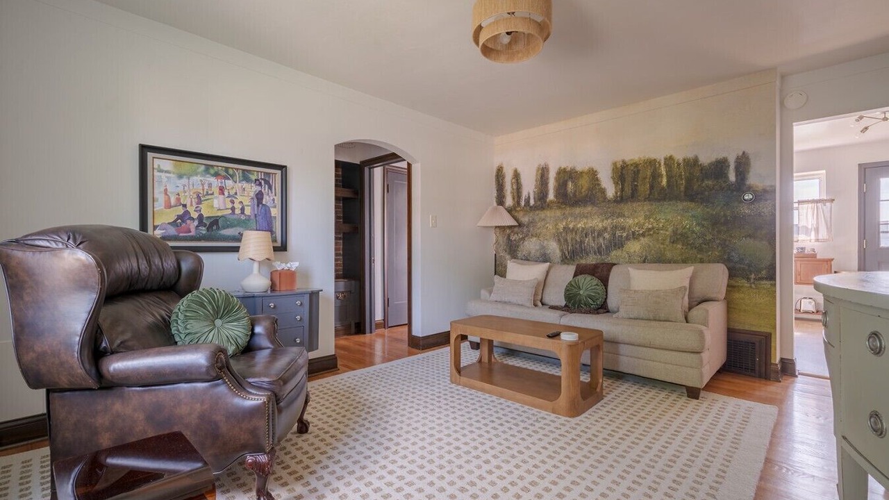 Photo of Livingroom in Grandview Heights