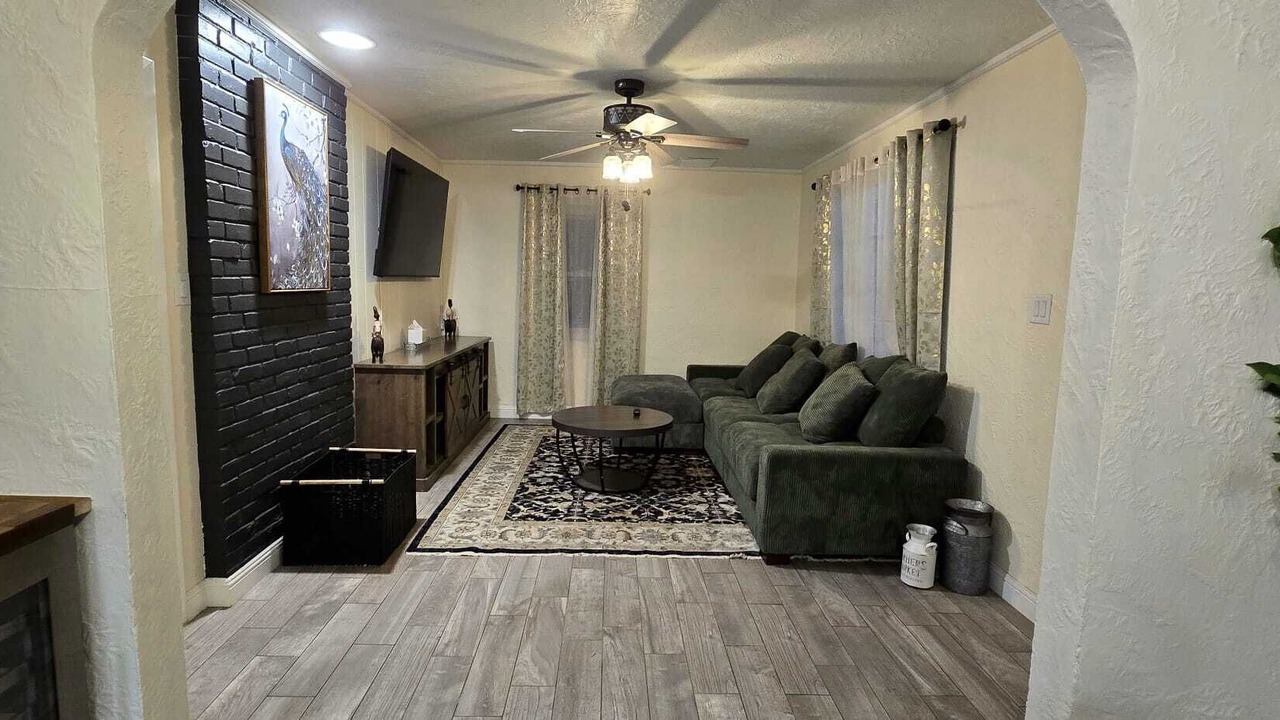 Photo of Livingroom in Alhambra