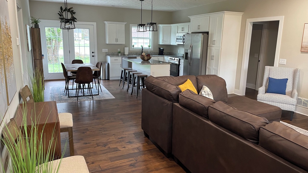 Photo of Livingroom in Elizabethtown