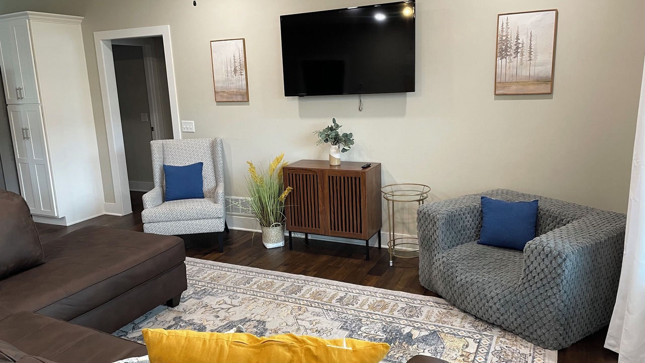 Photo of Livingroom in Elizabethtown