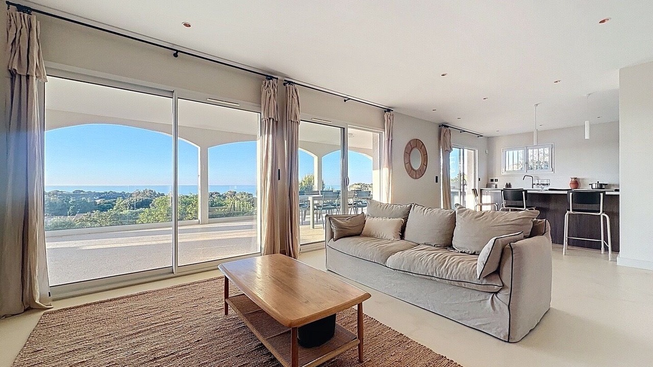 Photo of Livingroom in Marine de Saint Ambroggio