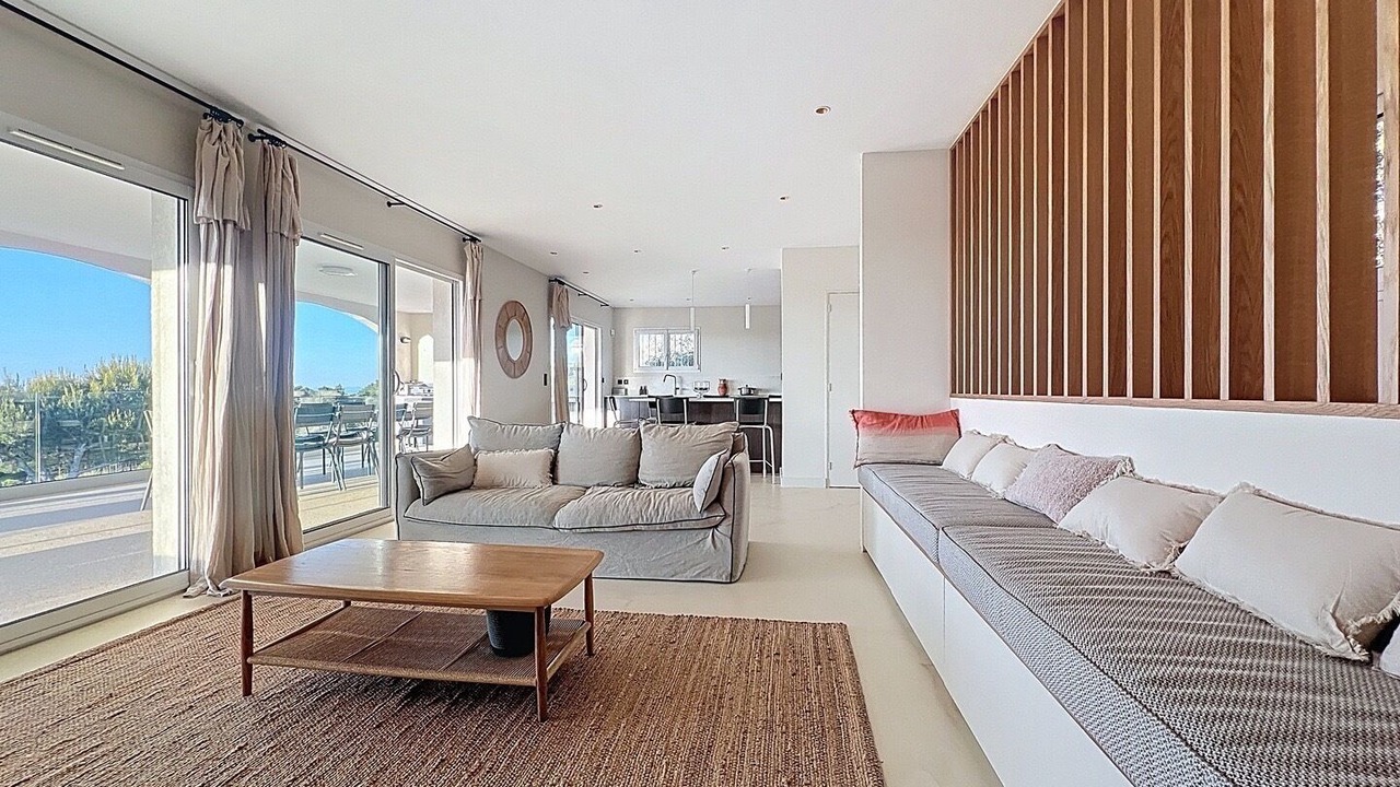 Photo of Livingroom in Marine de Saint Ambroggio