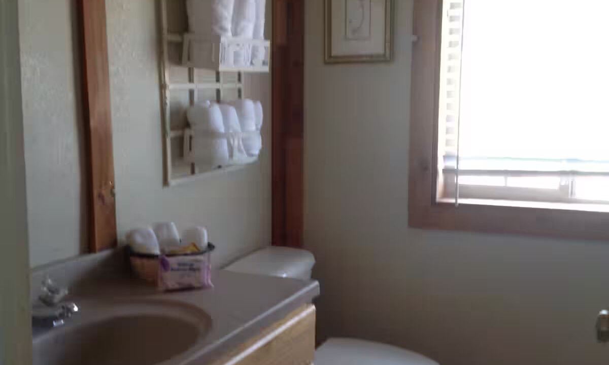 Photo of Bathroom in Marysvale