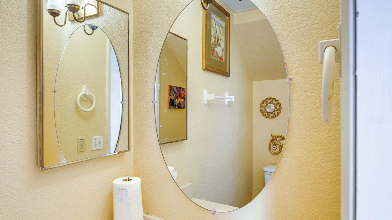 Photo of Bathroom in California City