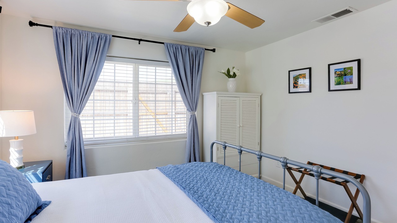 Photo of Bedroom in Woodlake