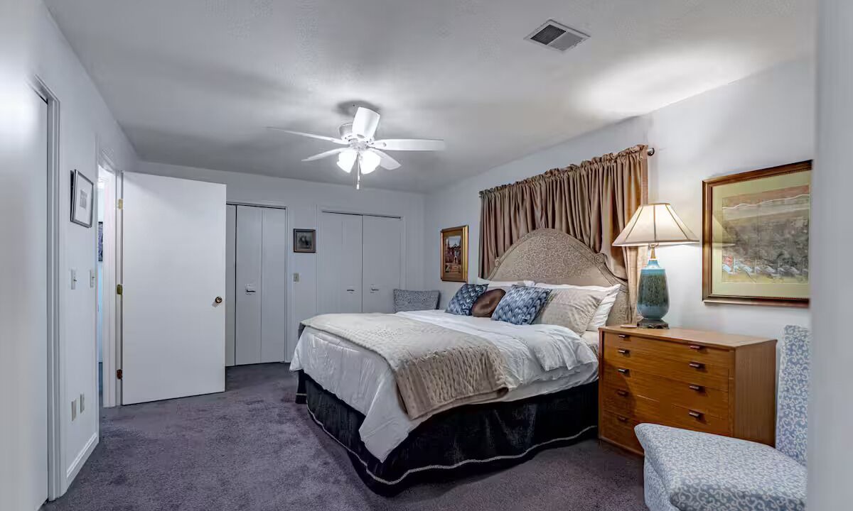 Photo of Bedroom in Elizabethtown
