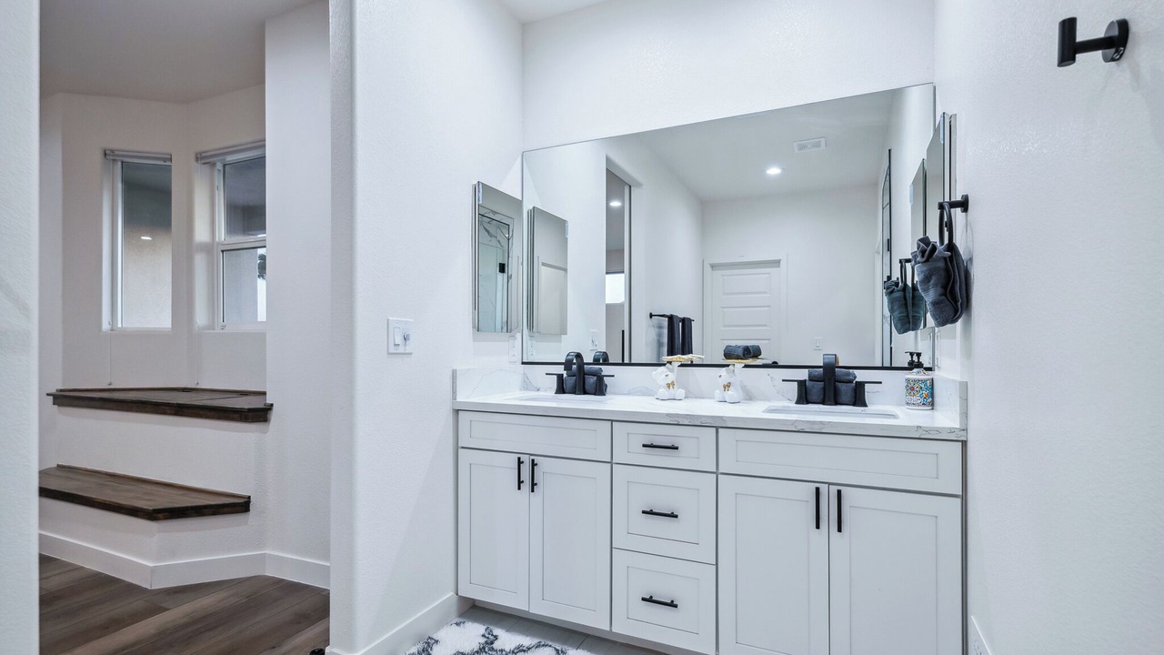 Photo of Bathroom in Bullhead City