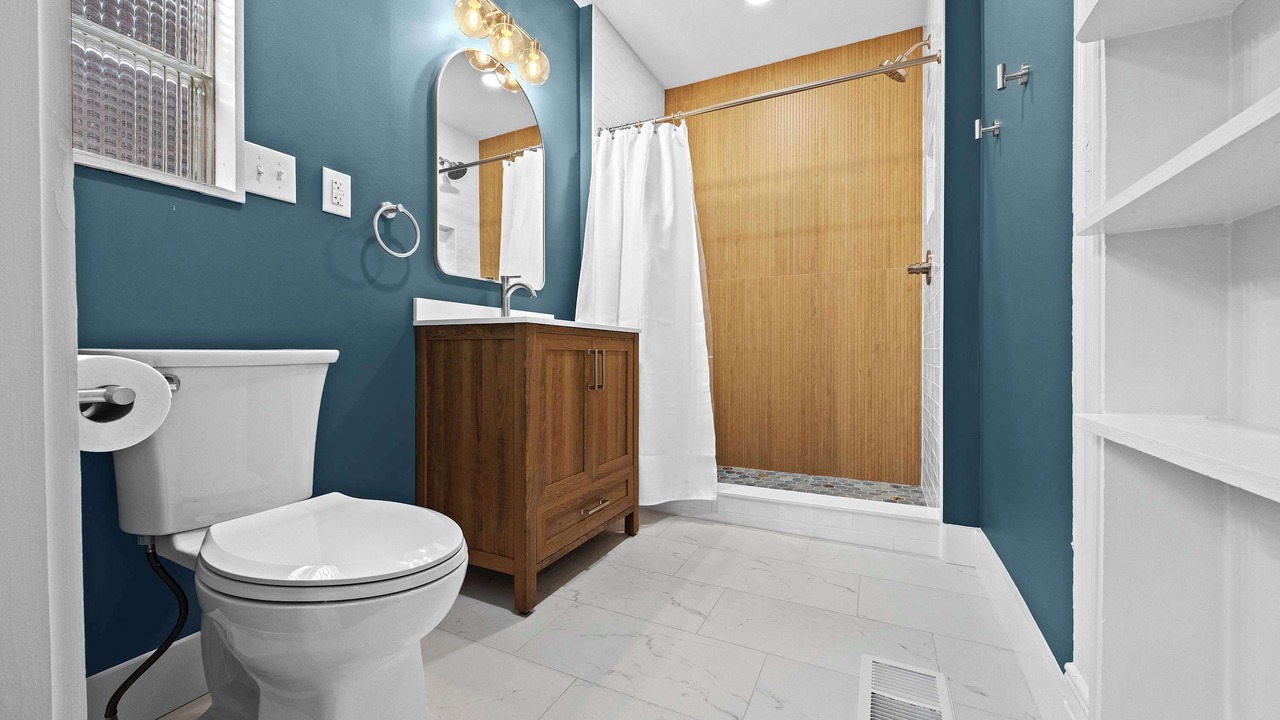 Photo of Bathroom in Cherokee Triangle
