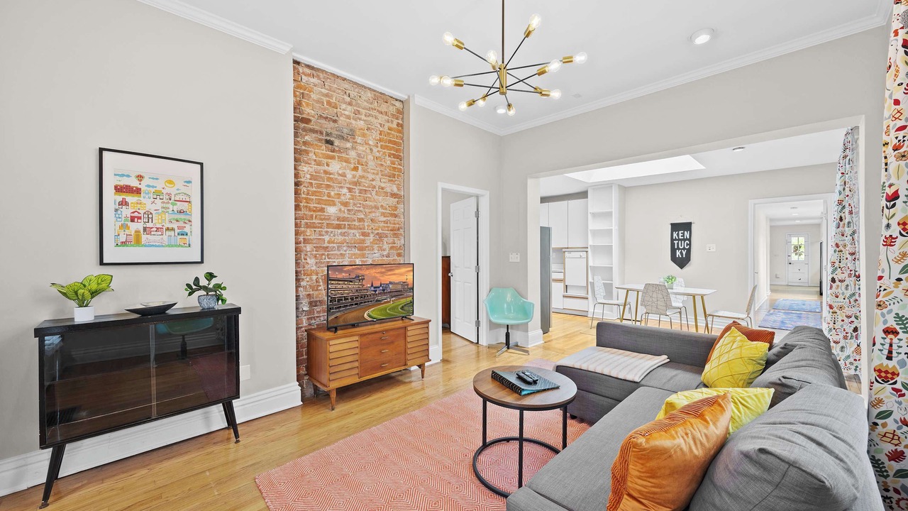 Photo of Bedroom in Cherokee Triangle