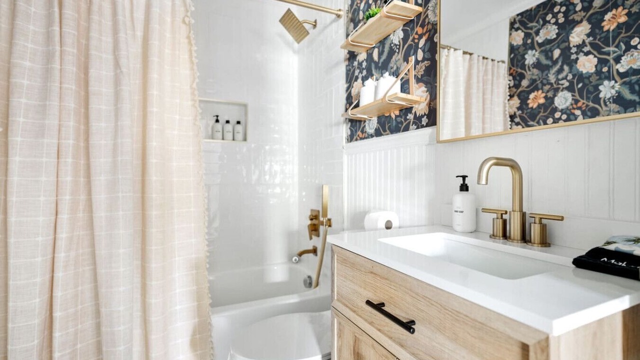 Photo of Bathroom in North Charleston