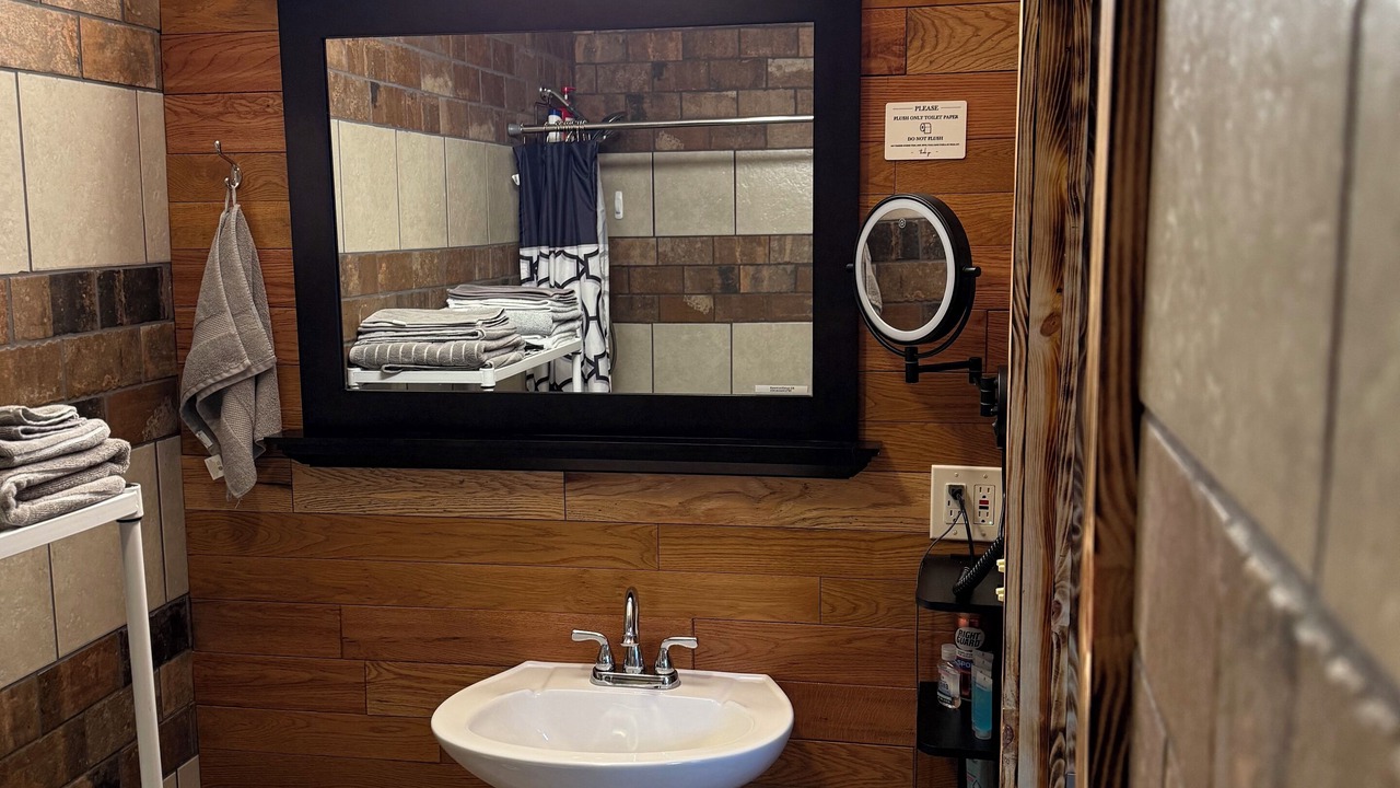 Photo of Bathroom in Loretto