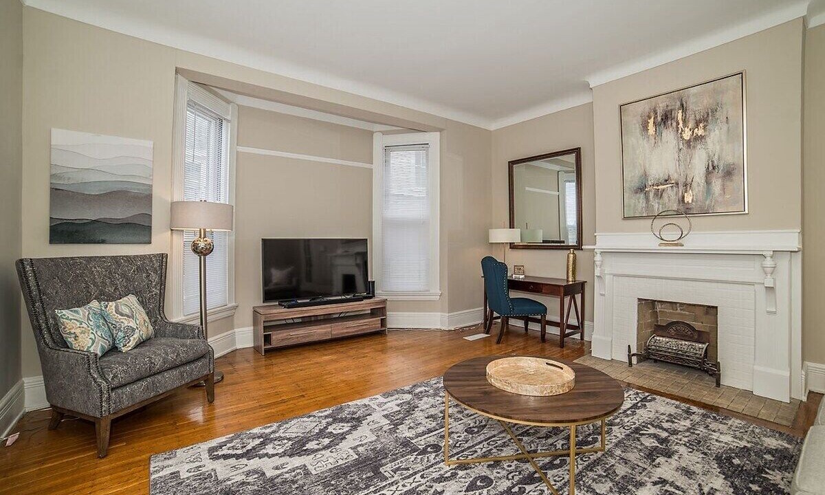 Photo of Livingroom in Walnut Hills