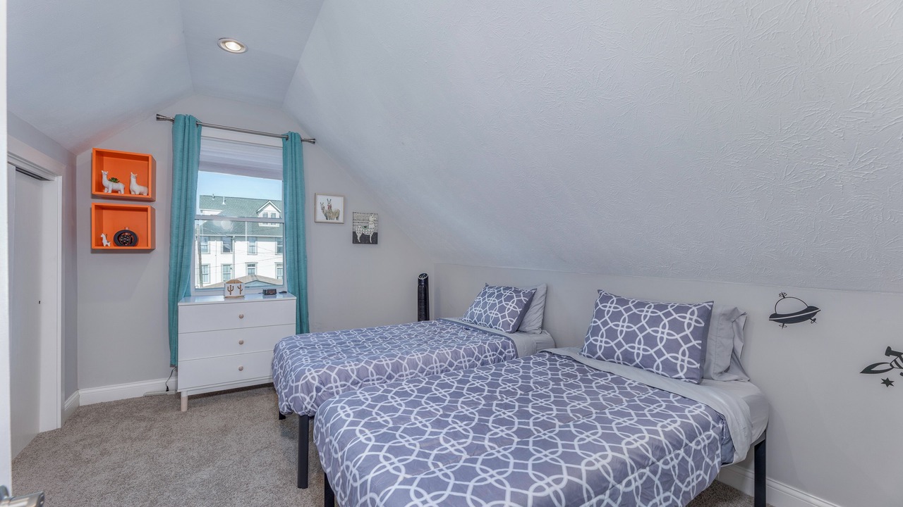 Photo of Bedroom in Near Eastside