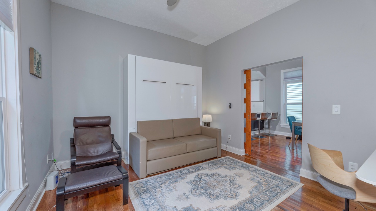 Photo of Livingroom in Near Eastside