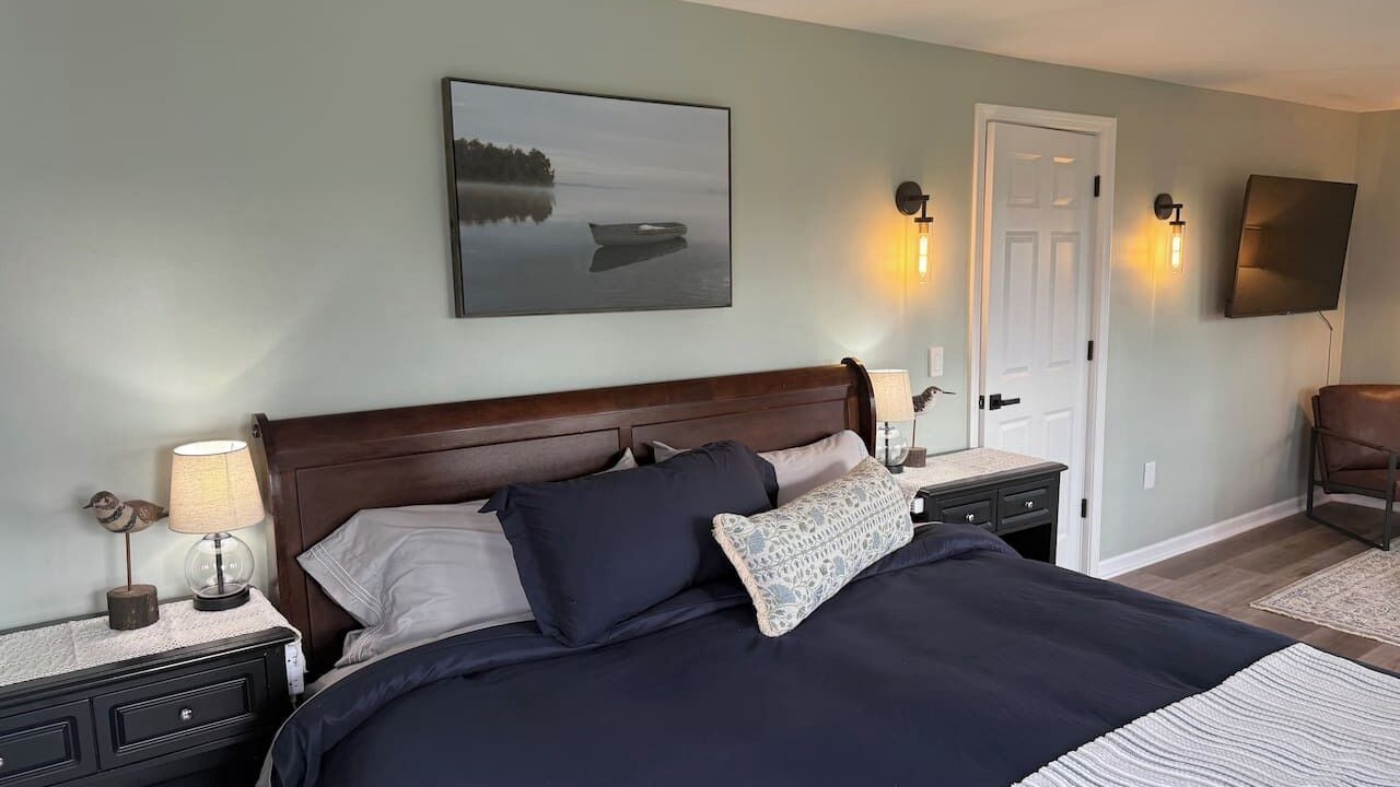 Photo of Bedroom in Oak Harbor