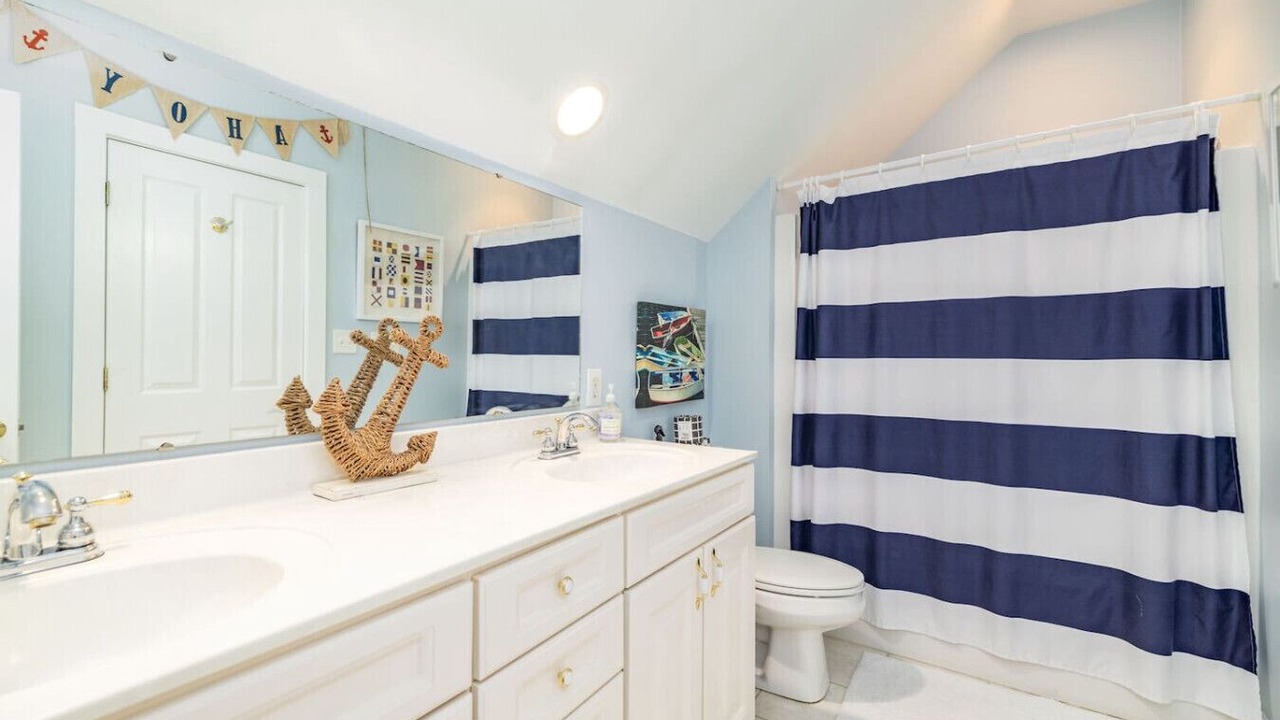 Photo of Bathroom in Henrico