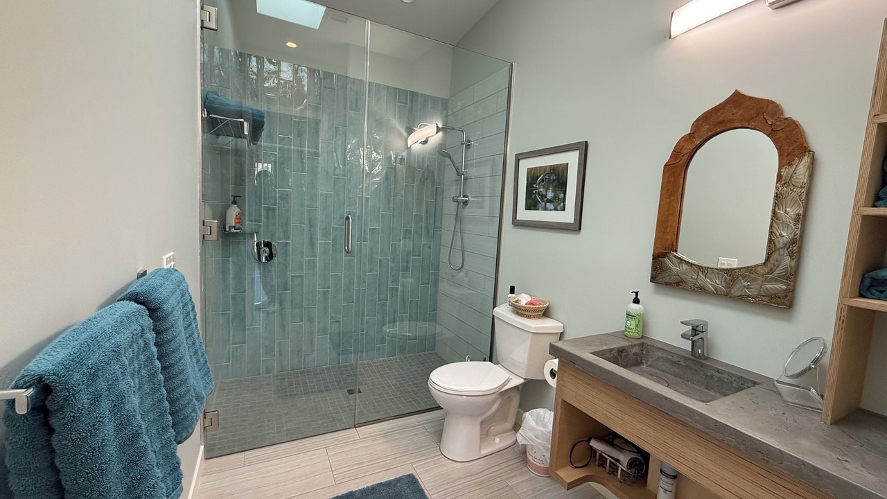 Photo of Bathroom in Oak Creek