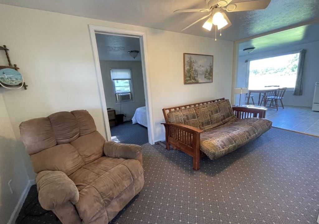 Photo of Livingroom in Huron