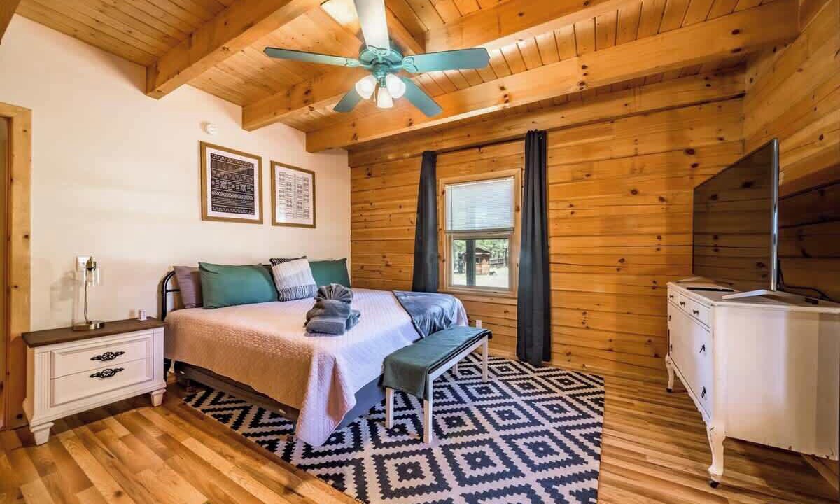 Photo of Bedroom in Flagstaff