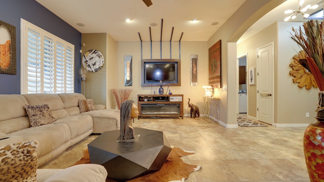 Photo of Livingroom in Canyon Trails