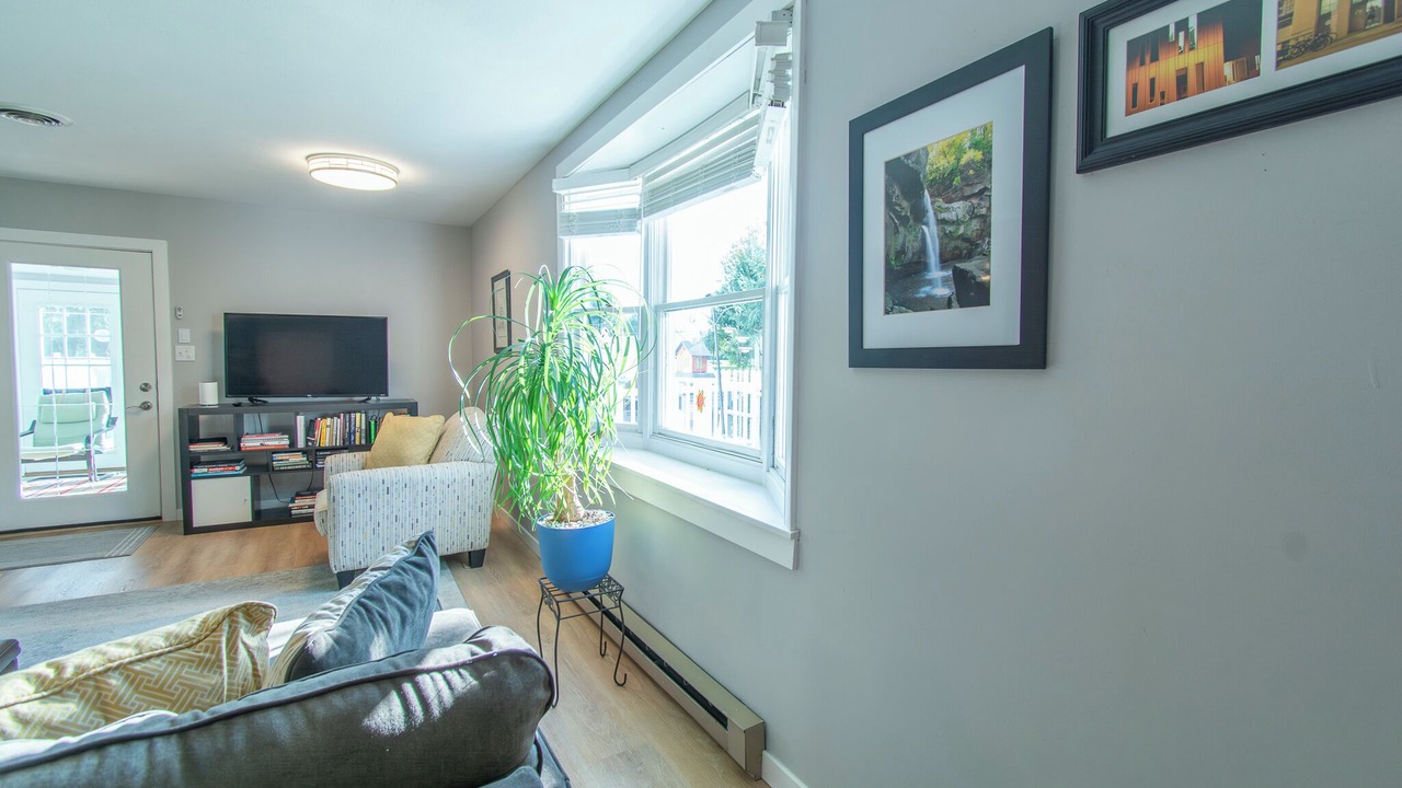 Photo of Livingroom in Vermilion