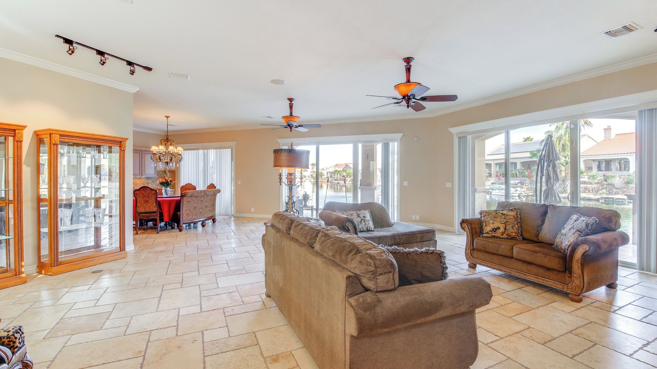 Photo of Livingroom in Fort Mohave