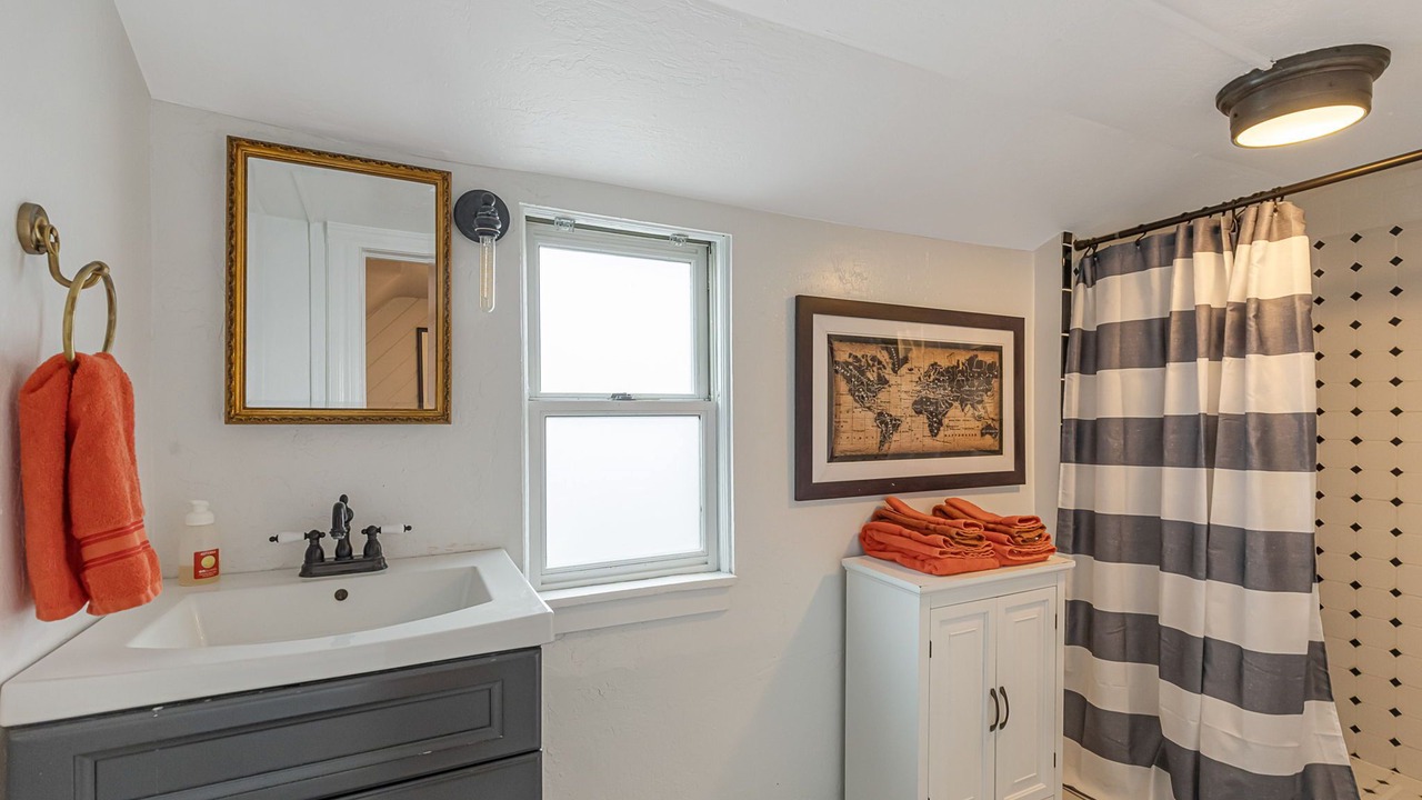 Photo of Bathroom in Riverfront