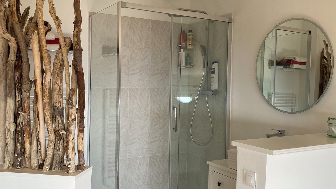 Photo of Bathroom in Prunelli-di-Fiumorbo