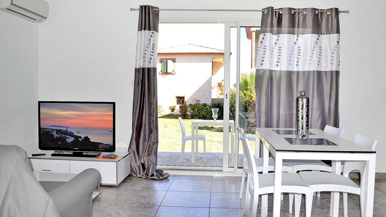 Photo of Livingroom in Santa-Lucia-di-Moriani