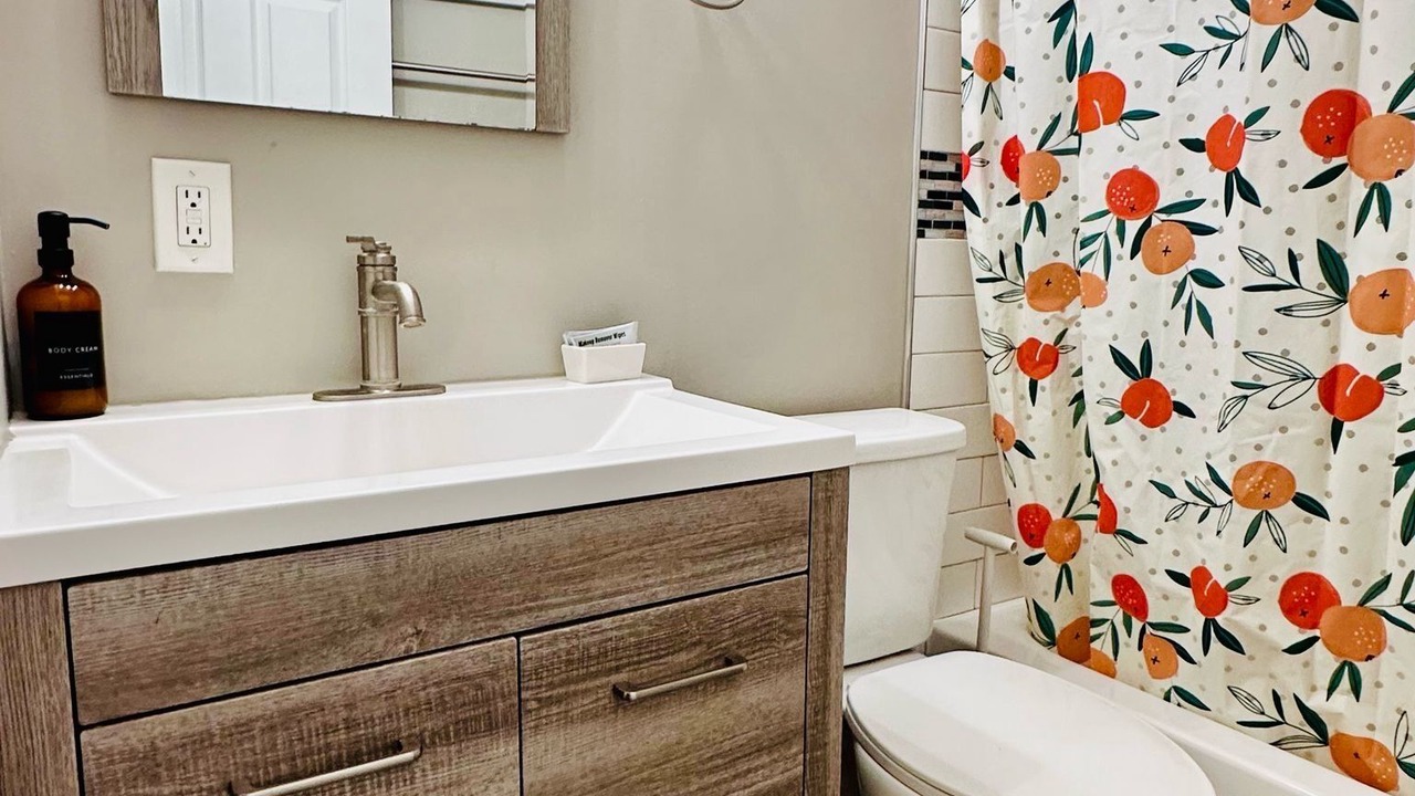 Photo of Bathroom in Mapleton/Fall Creek