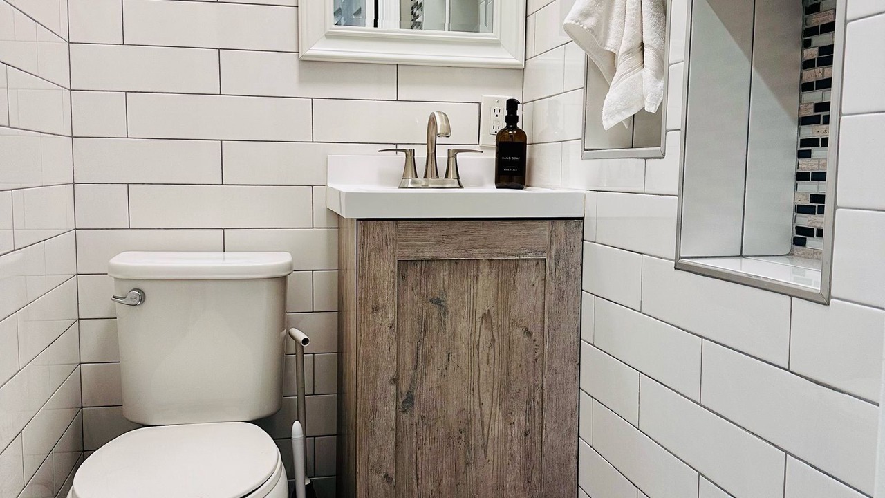 Photo of Bathroom in Mapleton/Fall Creek