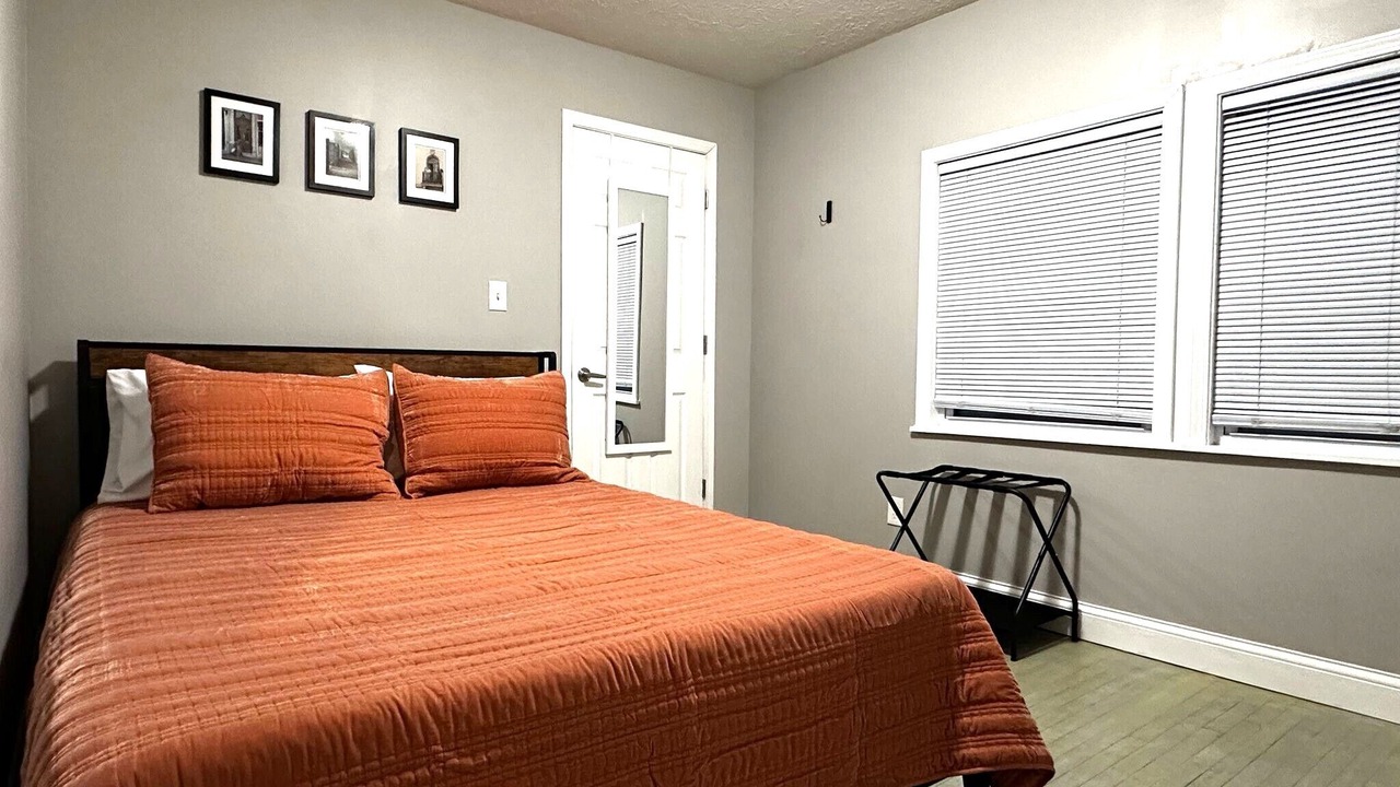 Photo of Bedroom in Mapleton/Fall Creek
