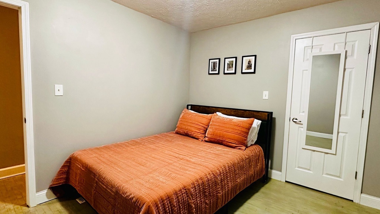 Photo of Bedroom in Mapleton/Fall Creek