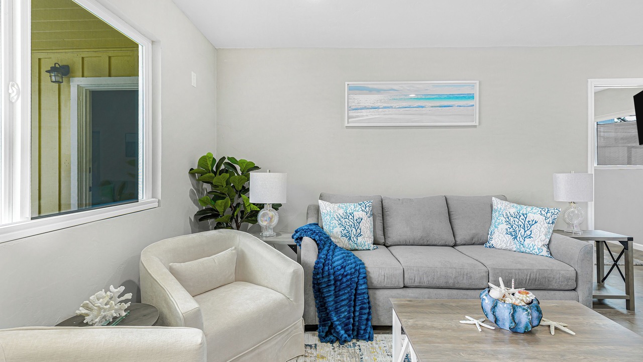 Photo of Livingroom in La Jolla Shores