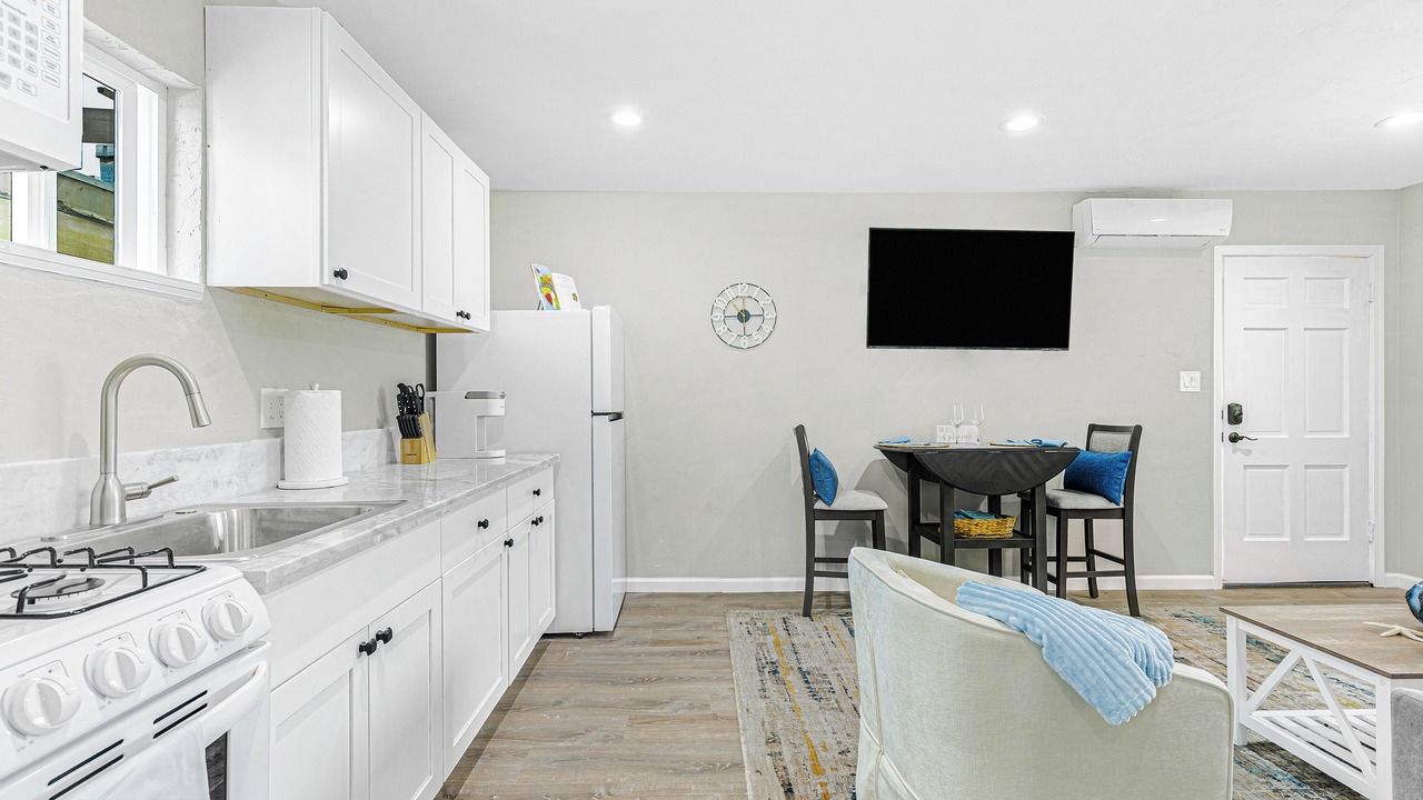 Photo of Kitchen in La Jolla Shores