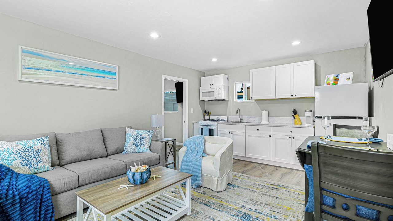 Photo of Livingroom in La Jolla Shores