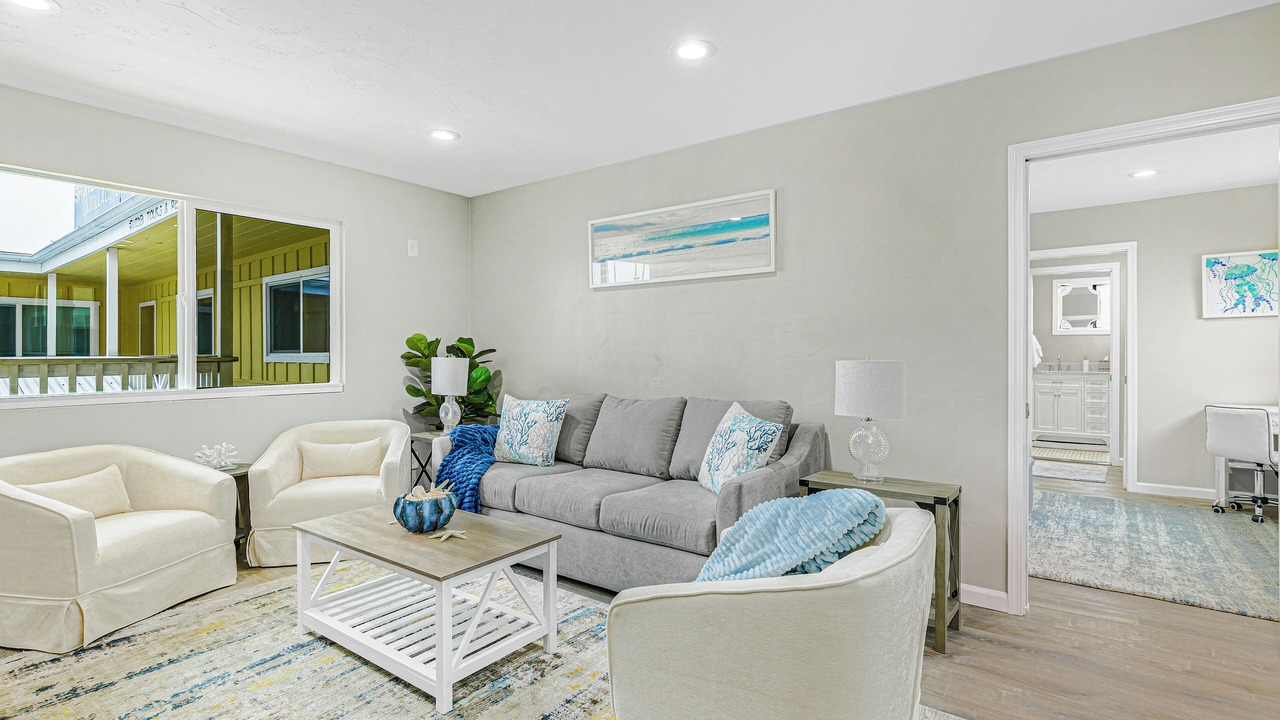 Photo of Livingroom in La Jolla Shores