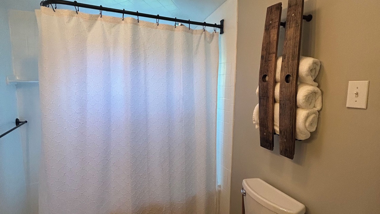 Photo of Bathroom in Bardstown