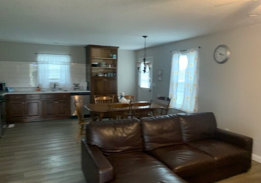 Photo of Livingroom in Cave City